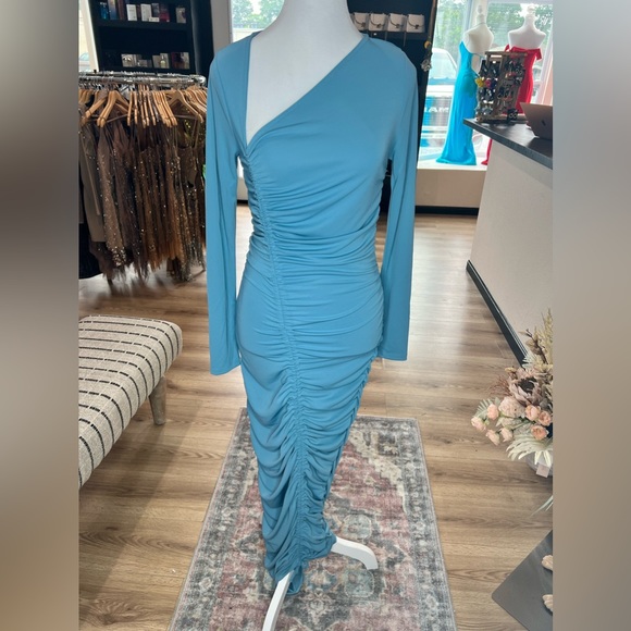 Michael Costello x REVOLVE Kylee Midi Dress in Dusty Blue - Picture 7 of 10